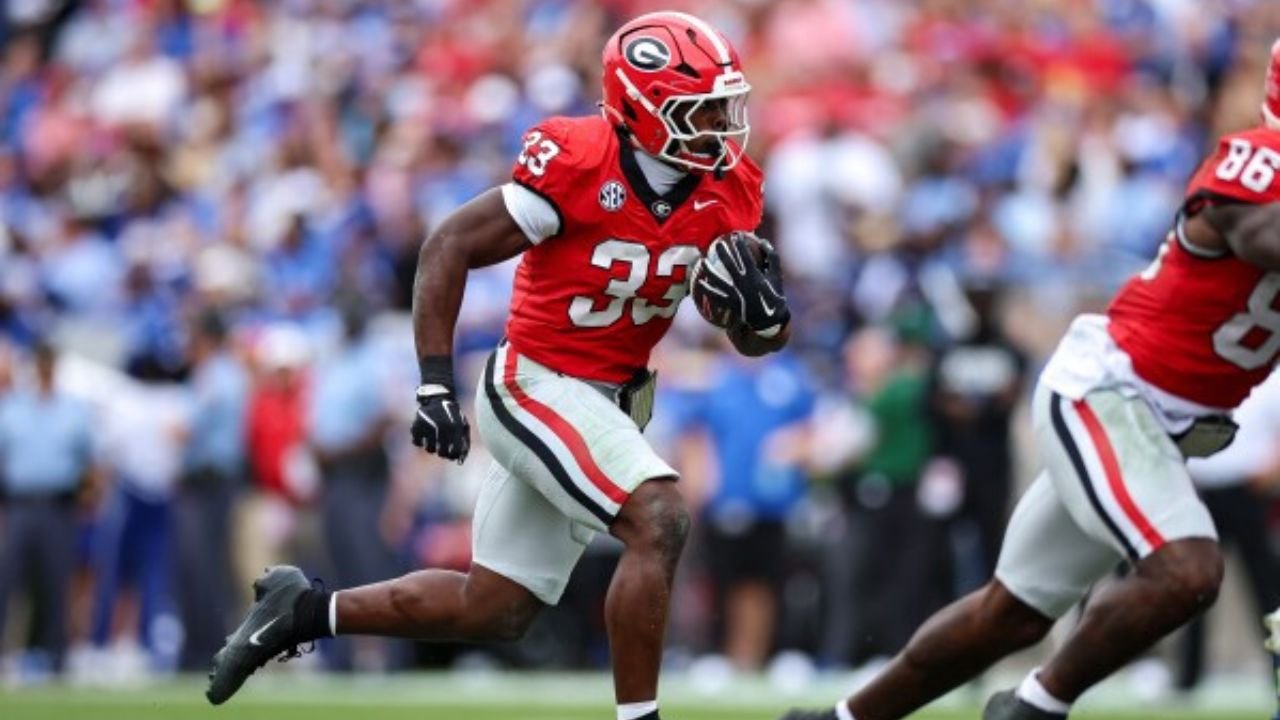 Chauncey Bowens Takes Supporting Role in Victory Over Ole Miss