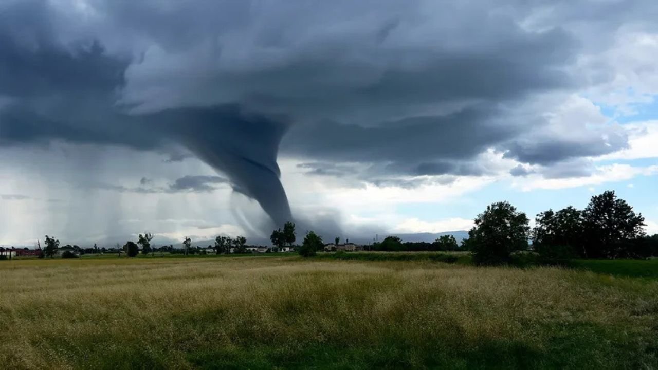 Tornado Safety Tips to Prepare Before the Storm